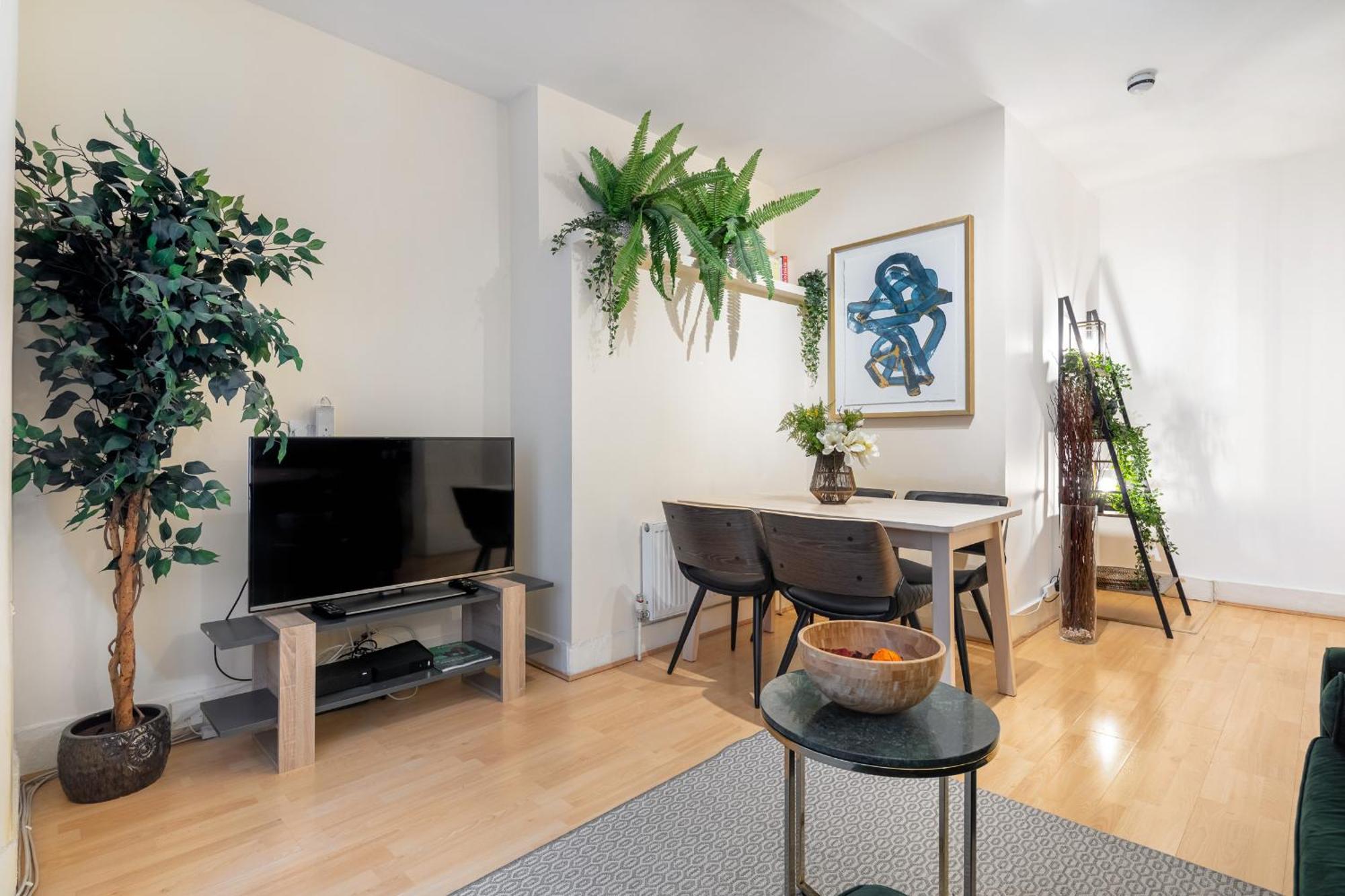 Elegant Kensington Apartment With Patio Londra Esterno foto